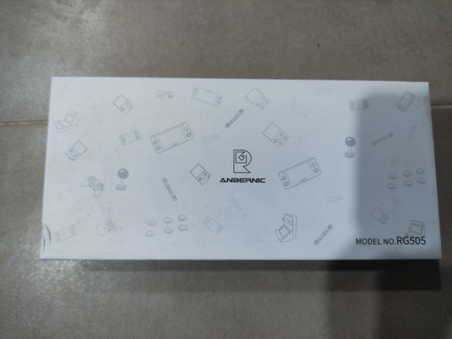 Ambernic rg505 como nova