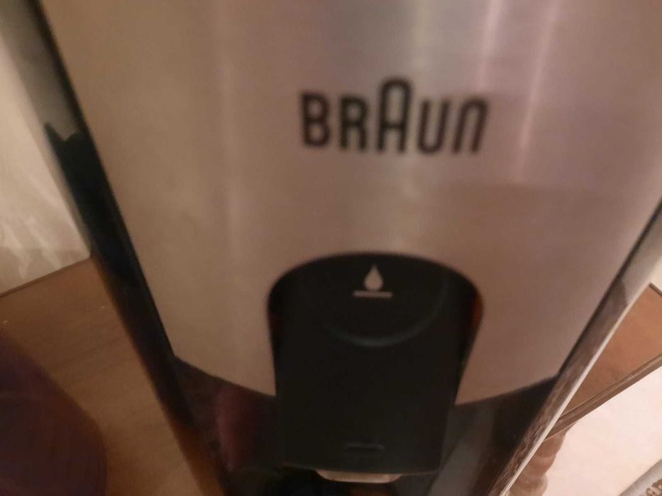 Соковыжималка центробежная BRAUN J500 Black