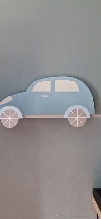 Regal na książki 150zl półki gratis