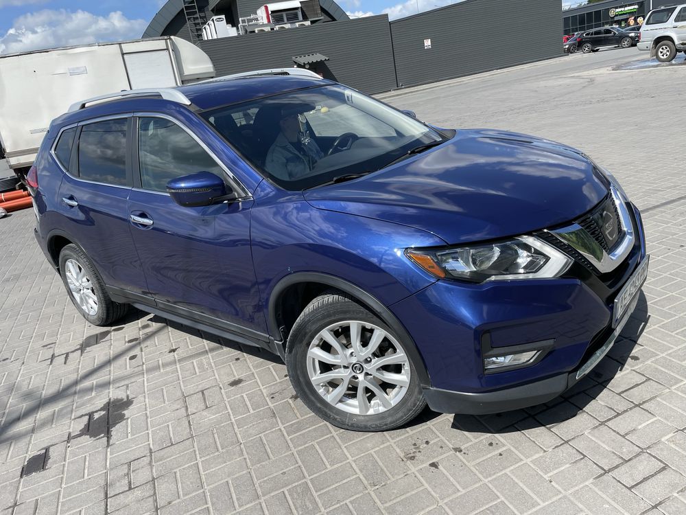 Нисан Рог Nissan Rogue SV  2017