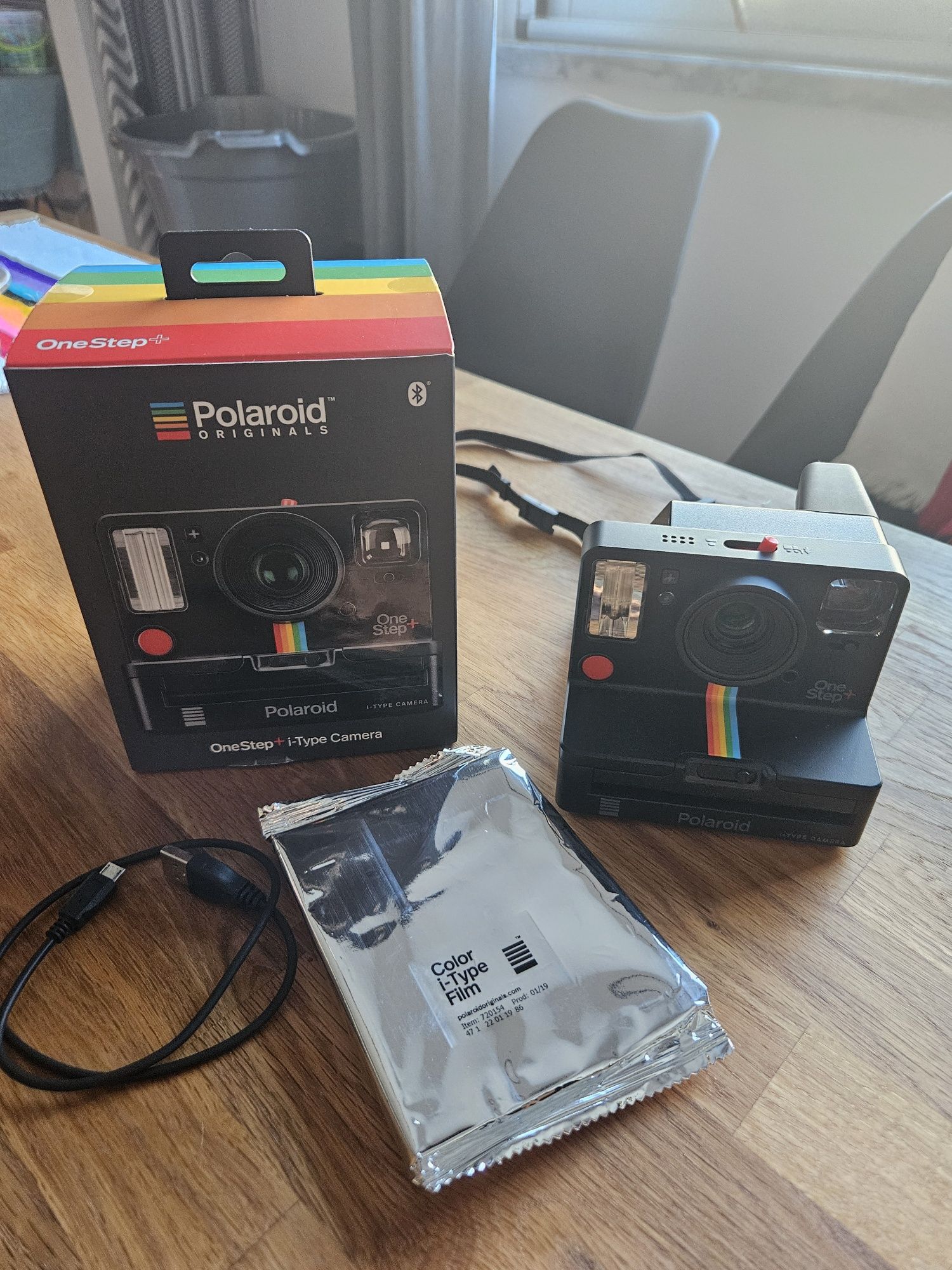 Polaroid OneStep +
