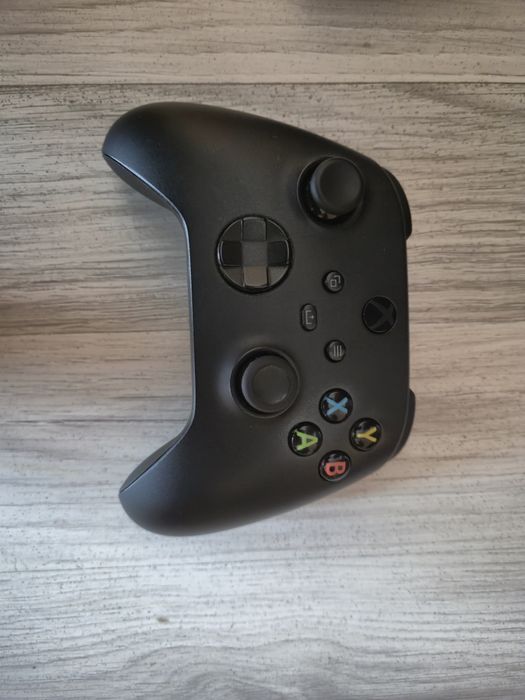Xbox Series X + 2 pady + 3 gry