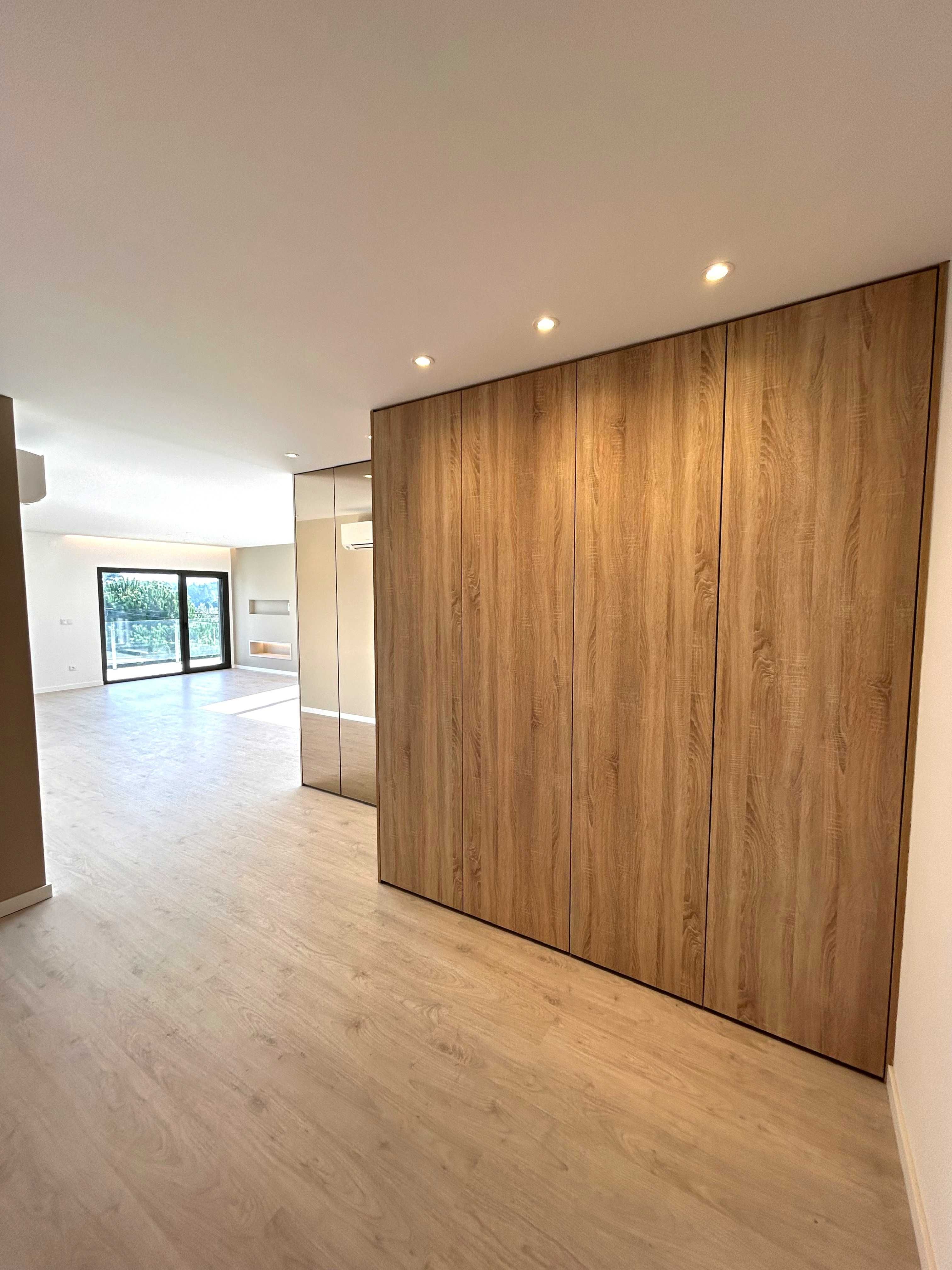 Apartamento T3 Duplex NOVO no Último Andar