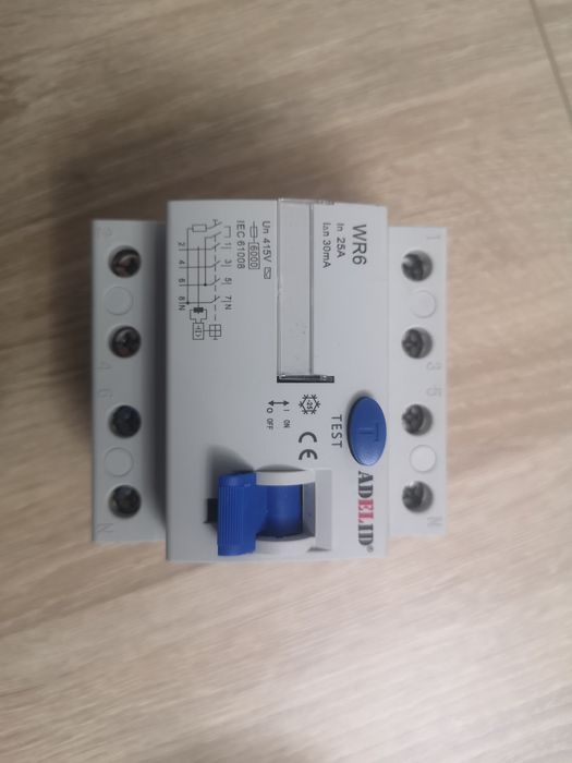 Wyłącznik roznicowopradowy 3 fazy plus bezpiecziki
