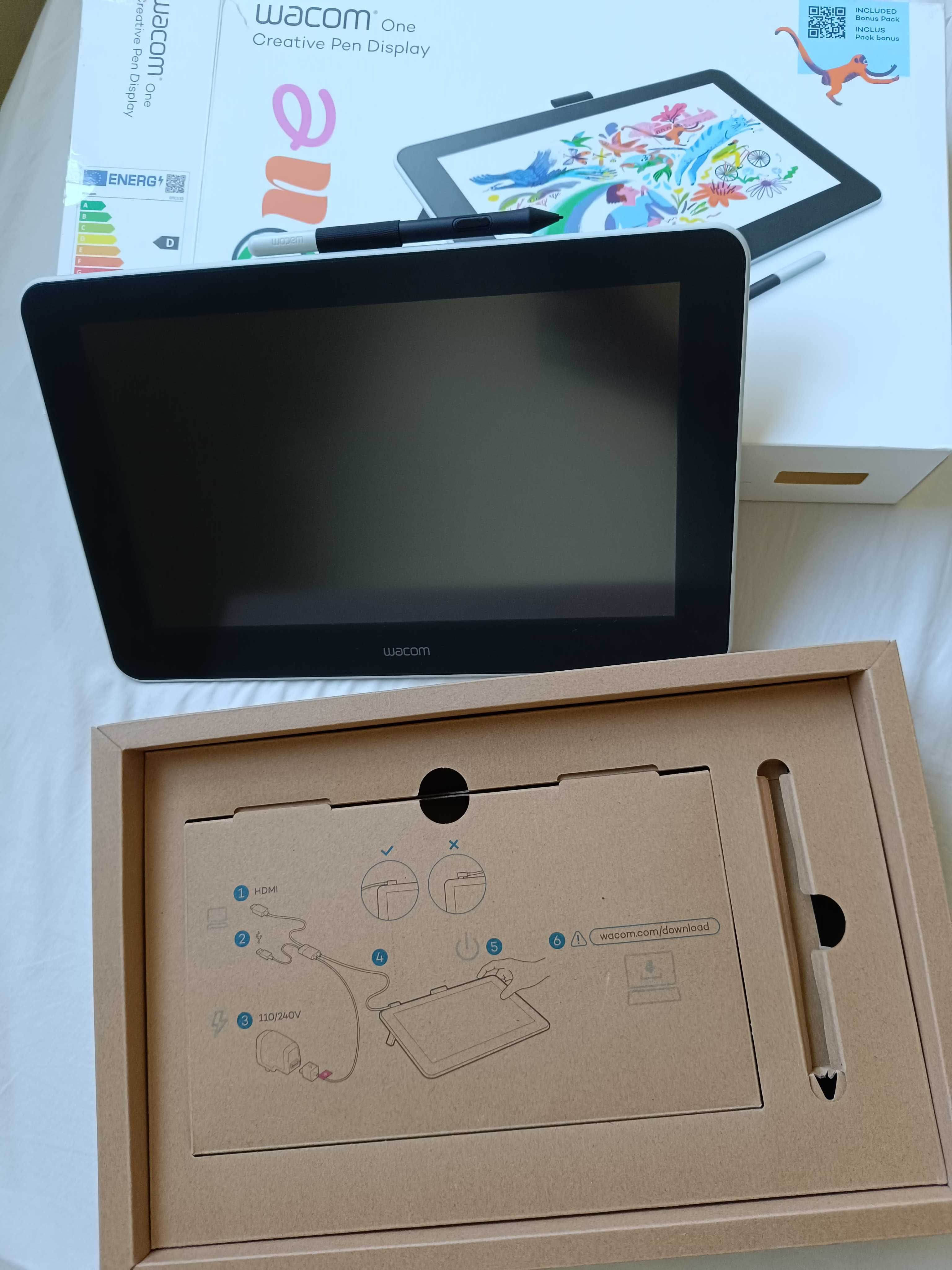 Mesa Gráfica Wacom One 13, completa pontas extra, caneta, caixa, cabos