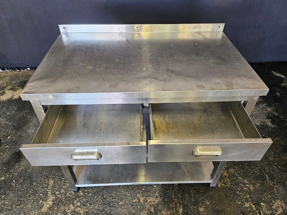 Bancada em inox com 2 gavetas