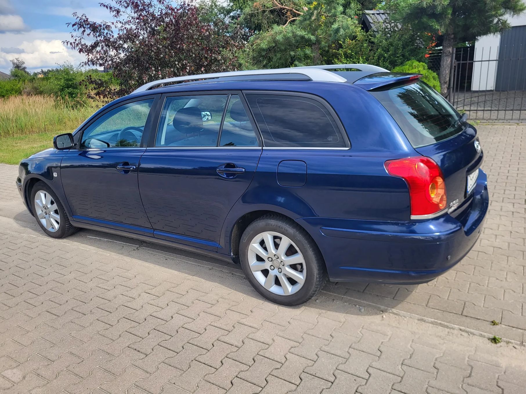 Toyota Avensis 2.0 D-4D Executive, bd.stan, dobrze wyposażona