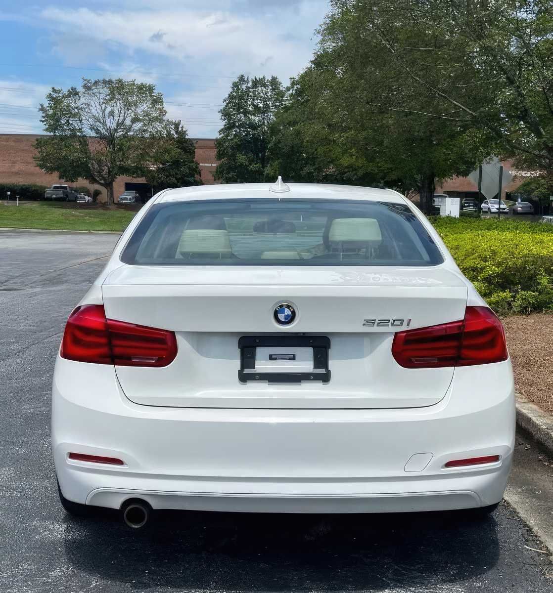 2018 BMW 3 Series 320i