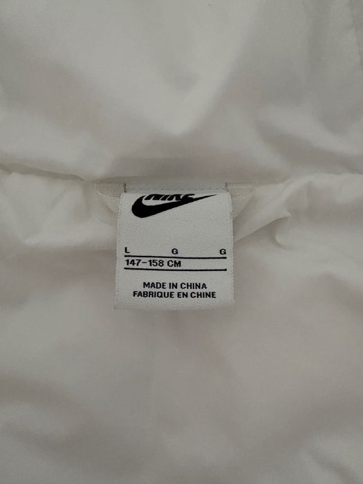 Демісезонна куртка Nike