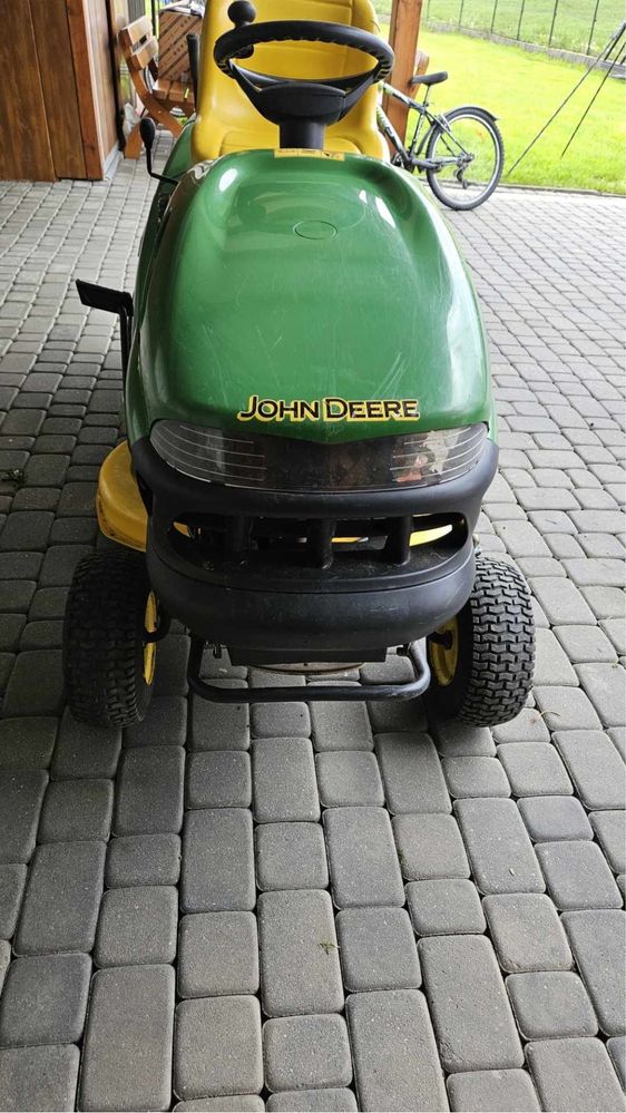 Traktorek kosiarka John Deere LR 175