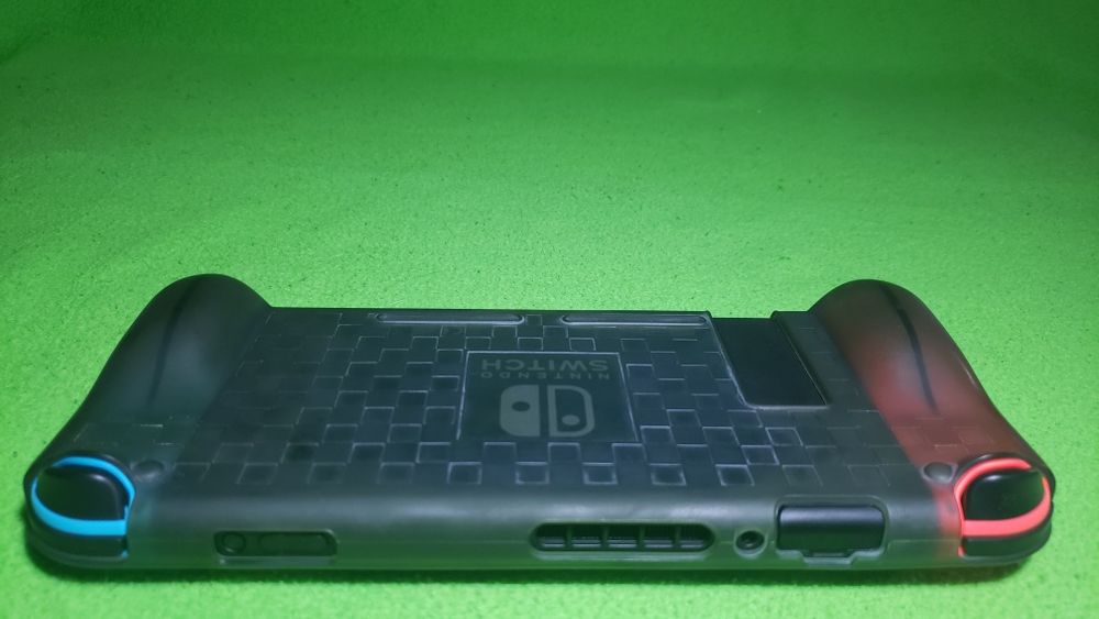 NINTENDO SWITCH rev2 + 4 топ ігри у ідеальному стані !!!