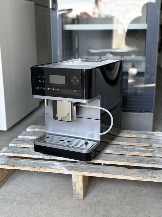 Miele CM 6300 – стильна кавомашина з автоматичним приготуванням напоїв