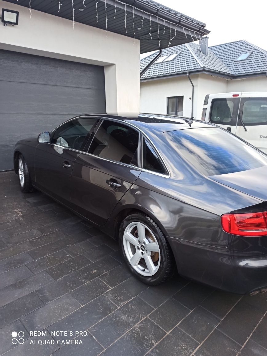 Audi A4 B8  2.0 TDI