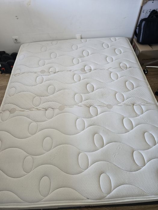 Colchão Molaflex + estrado