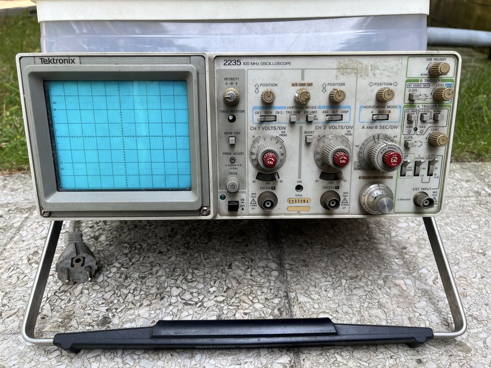 Oscyloskop Tektronix 2235 do 100MHz