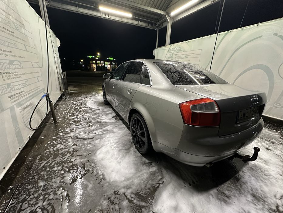 Audi a4b6 2.0fsi 150km