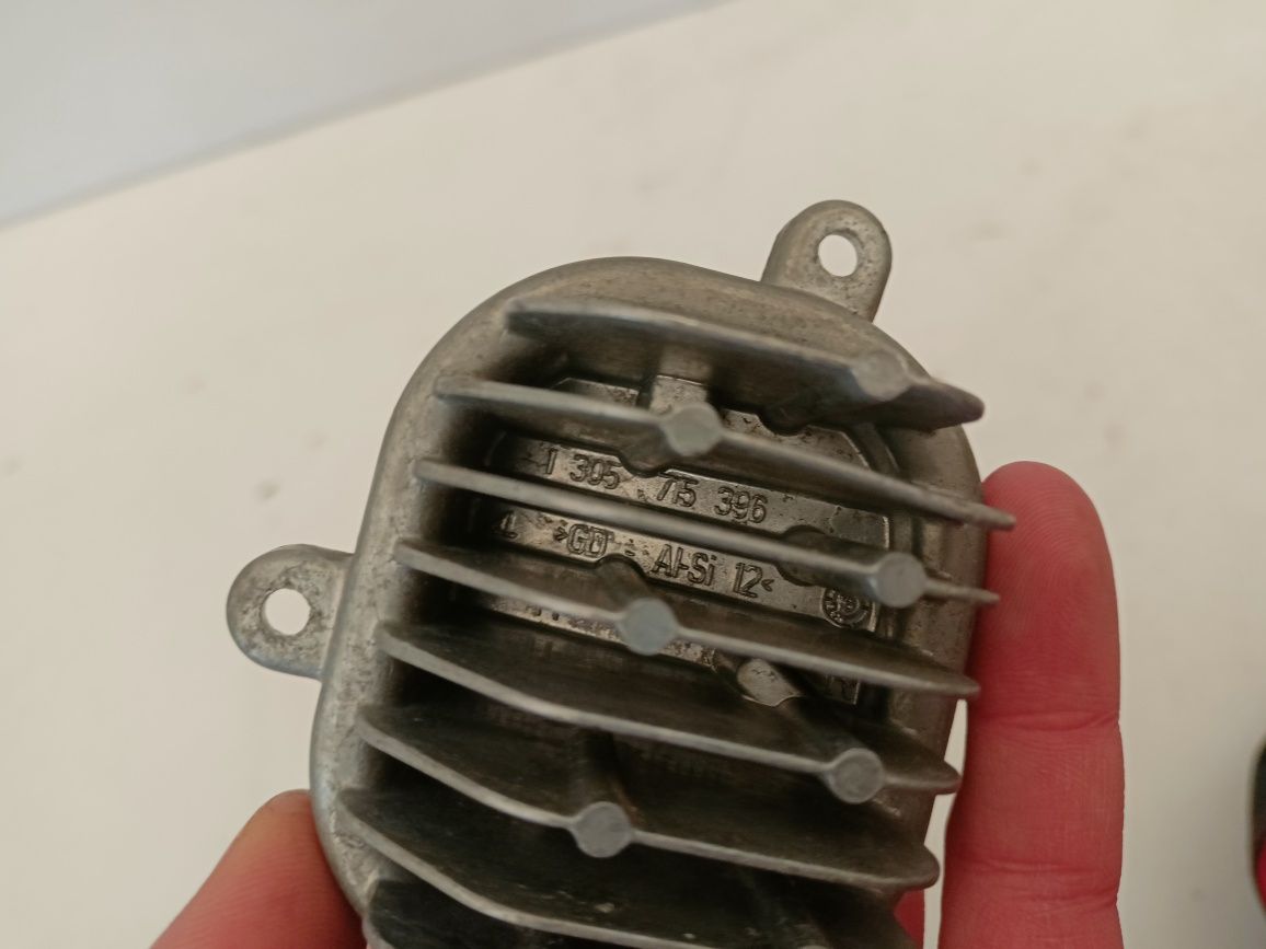 Audi A4 B9 8w0 prawy moduł przetwornica LED lampy