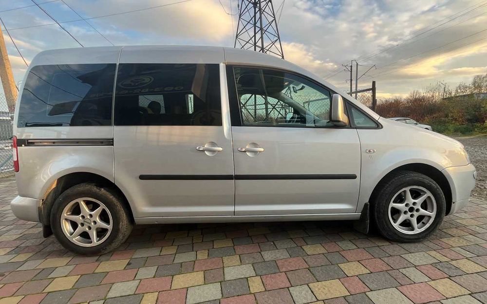 Volkswagen Caddy 2009