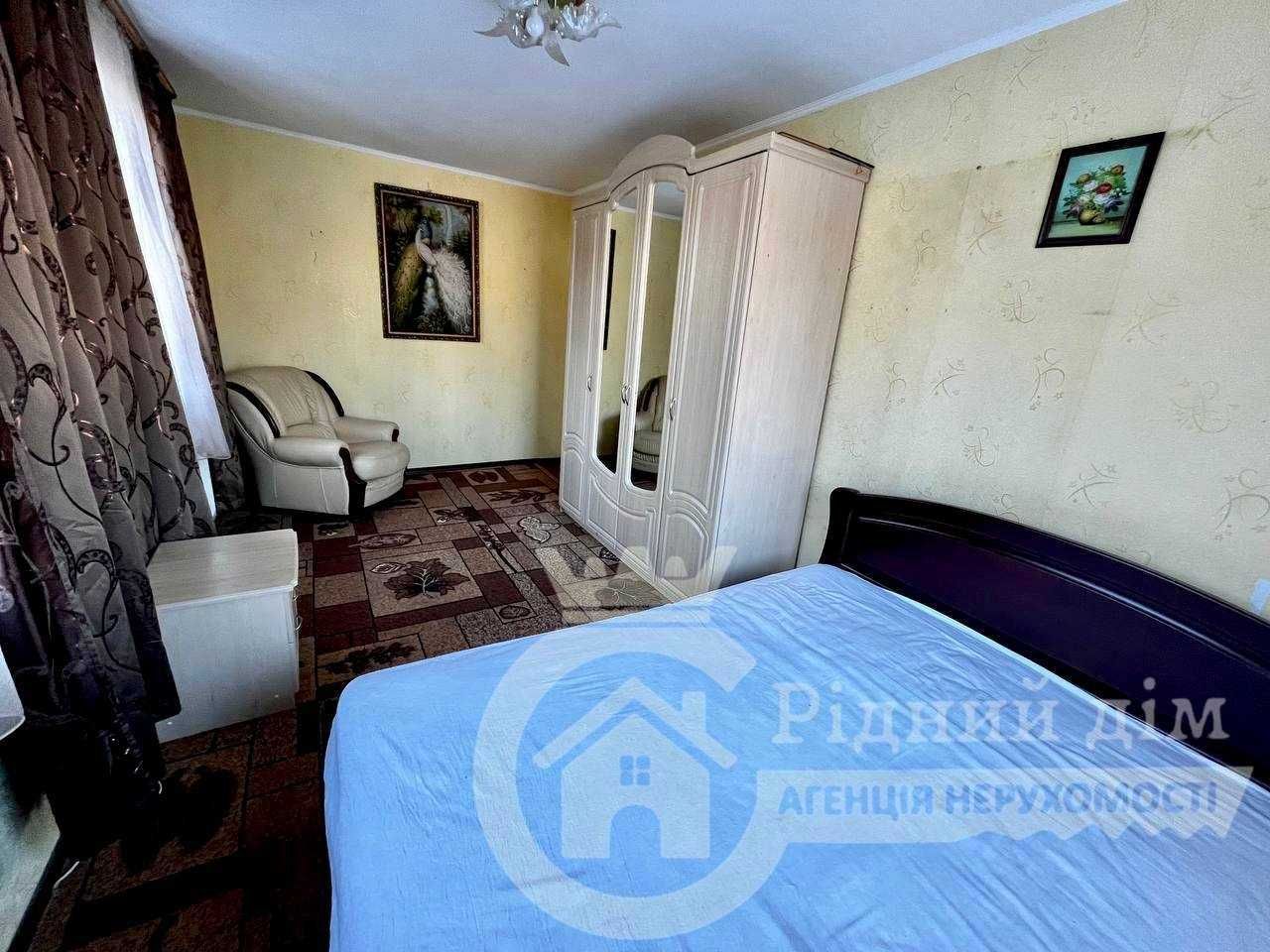 Продам гарнийбудинок новий