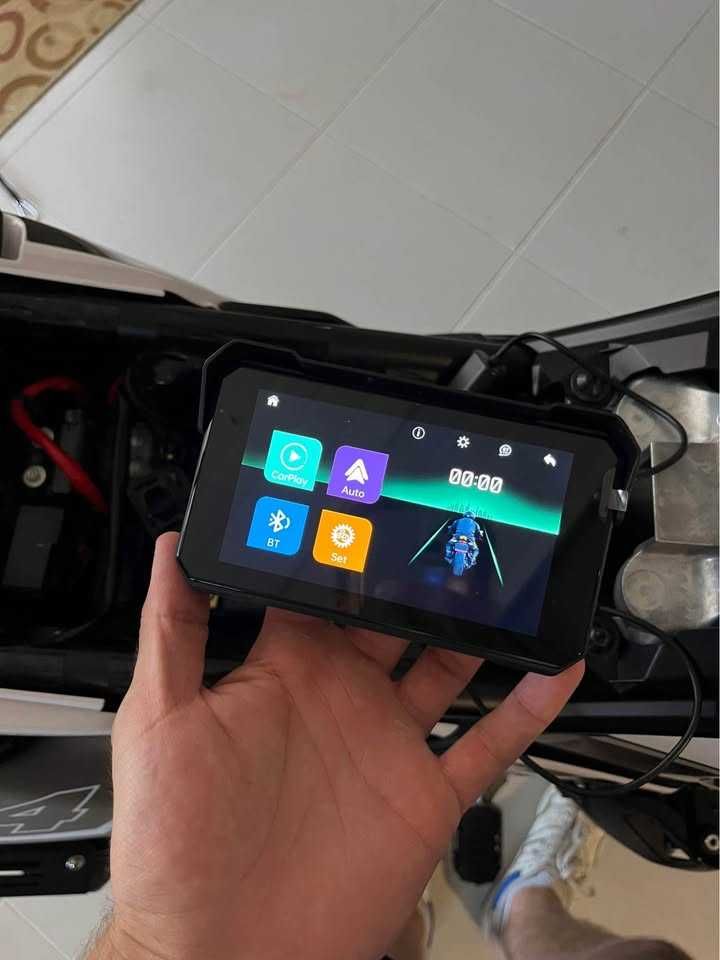 Ecrã touch e gps para mota