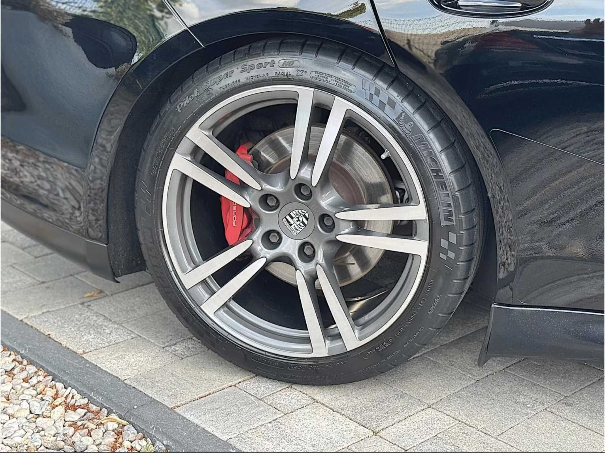 Porsche Panamera GTS 4.8 V8 PDK
