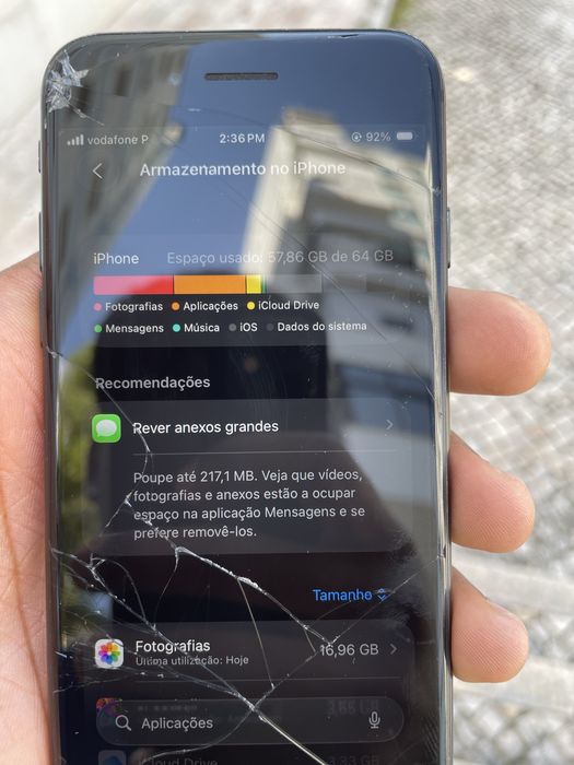 iPhone SE 2020 com IOS 26