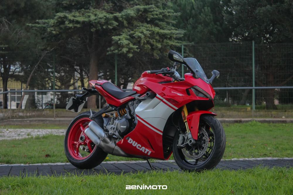 Ducati Supersport 950 S