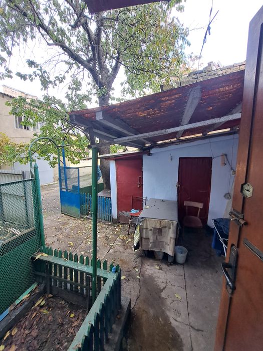 Квартира со своим палисадником !