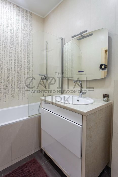 Оренда великої квартири на Липках, Київ