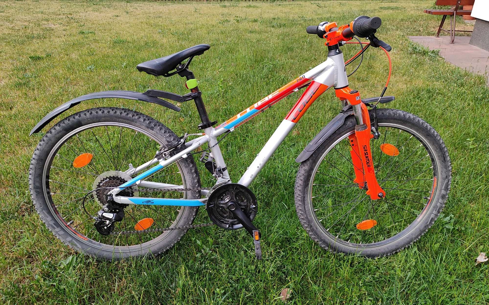 Rower Cube Acid 240, koła 24 cale, rama uni