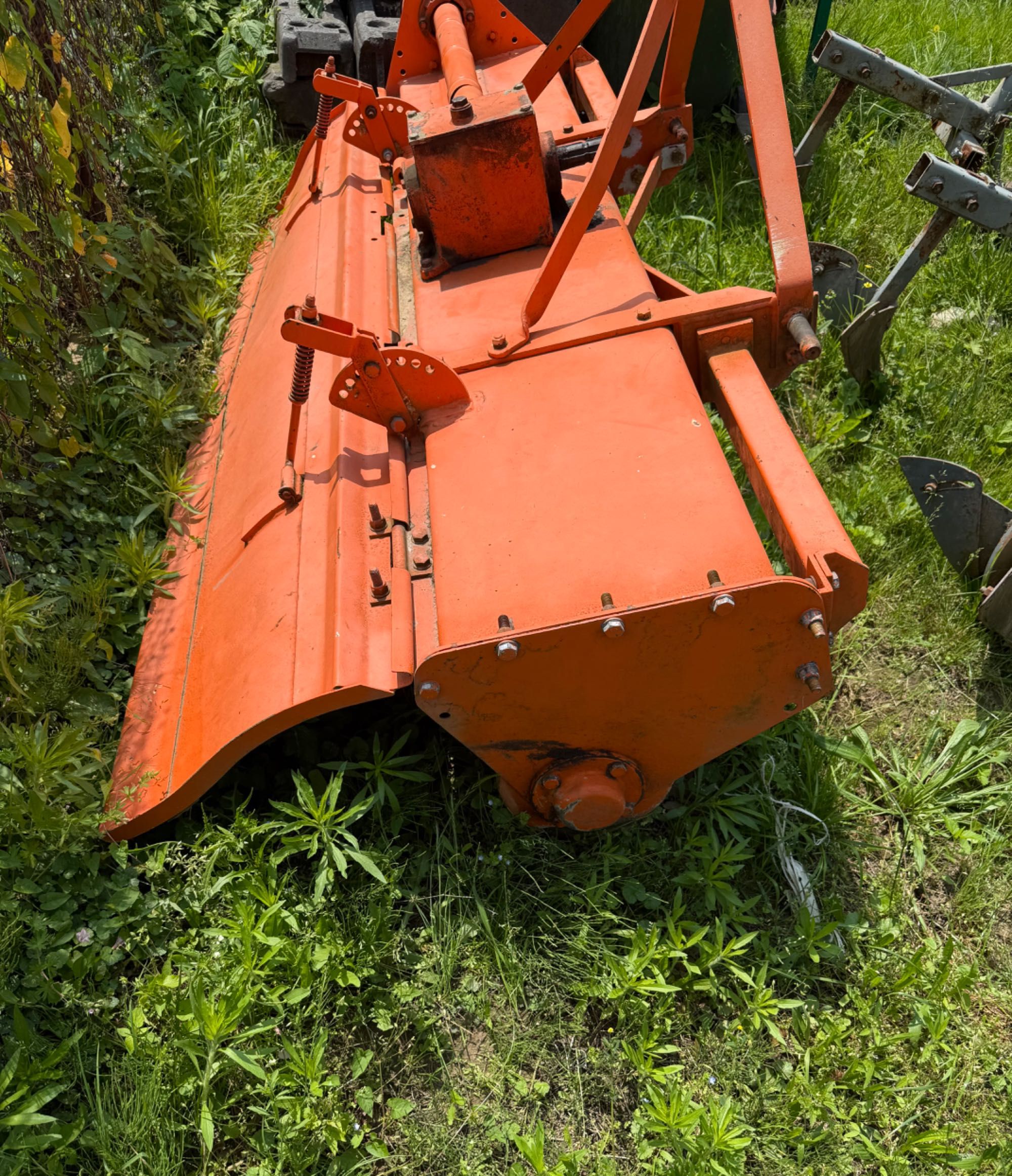 Glebogryzarka Howard 2m