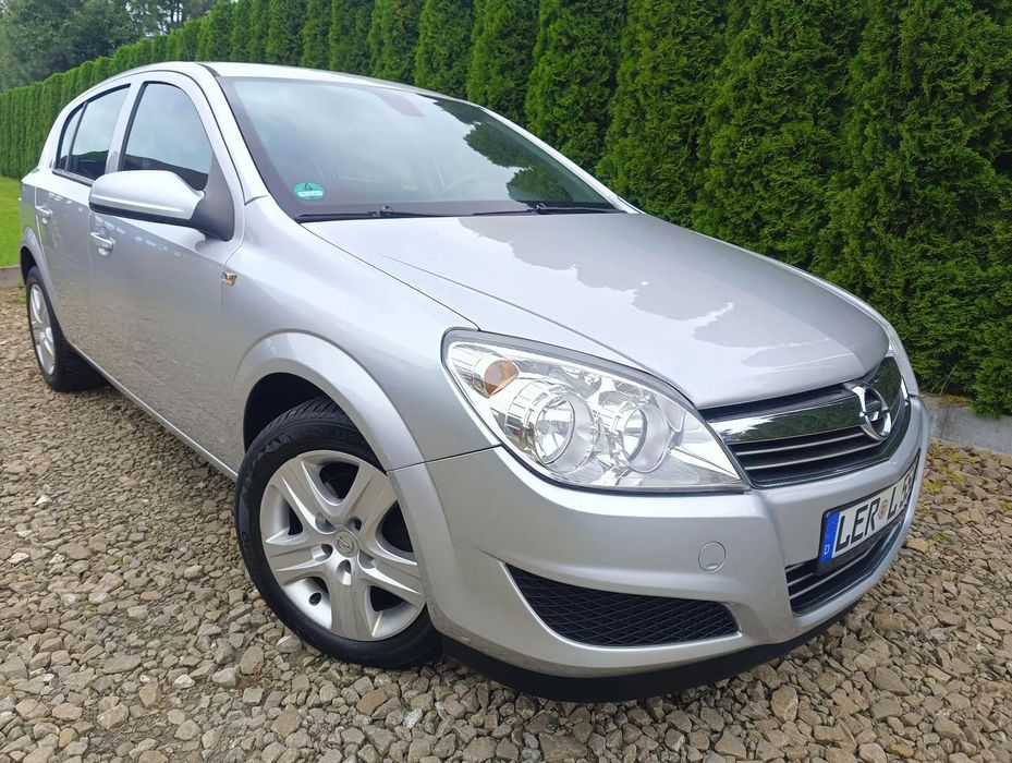 Opel Astra Benzyna z Niemiec,100% oryginał. Bogata wersja