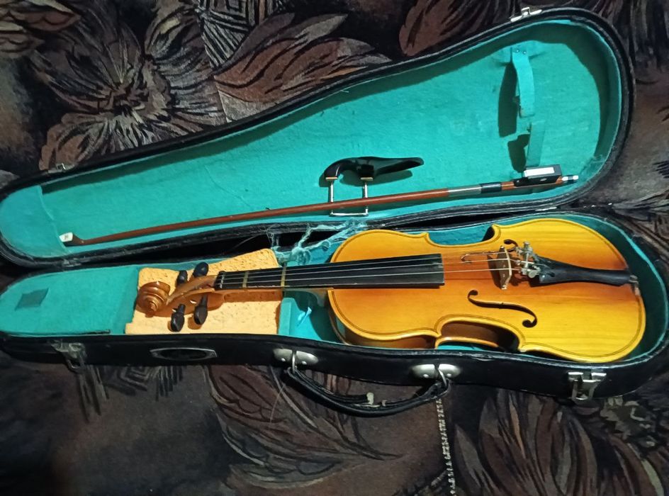 Продам скрипку бу