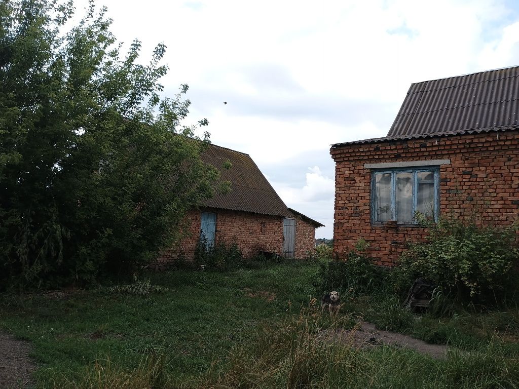 Продам хату Старий Осторопіль ціна договірна..
