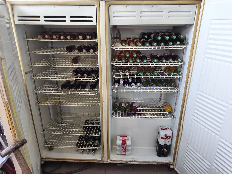 Lodówka cukiernicza gastronomiczna sklepowa szafa chłodnicza 160 /183