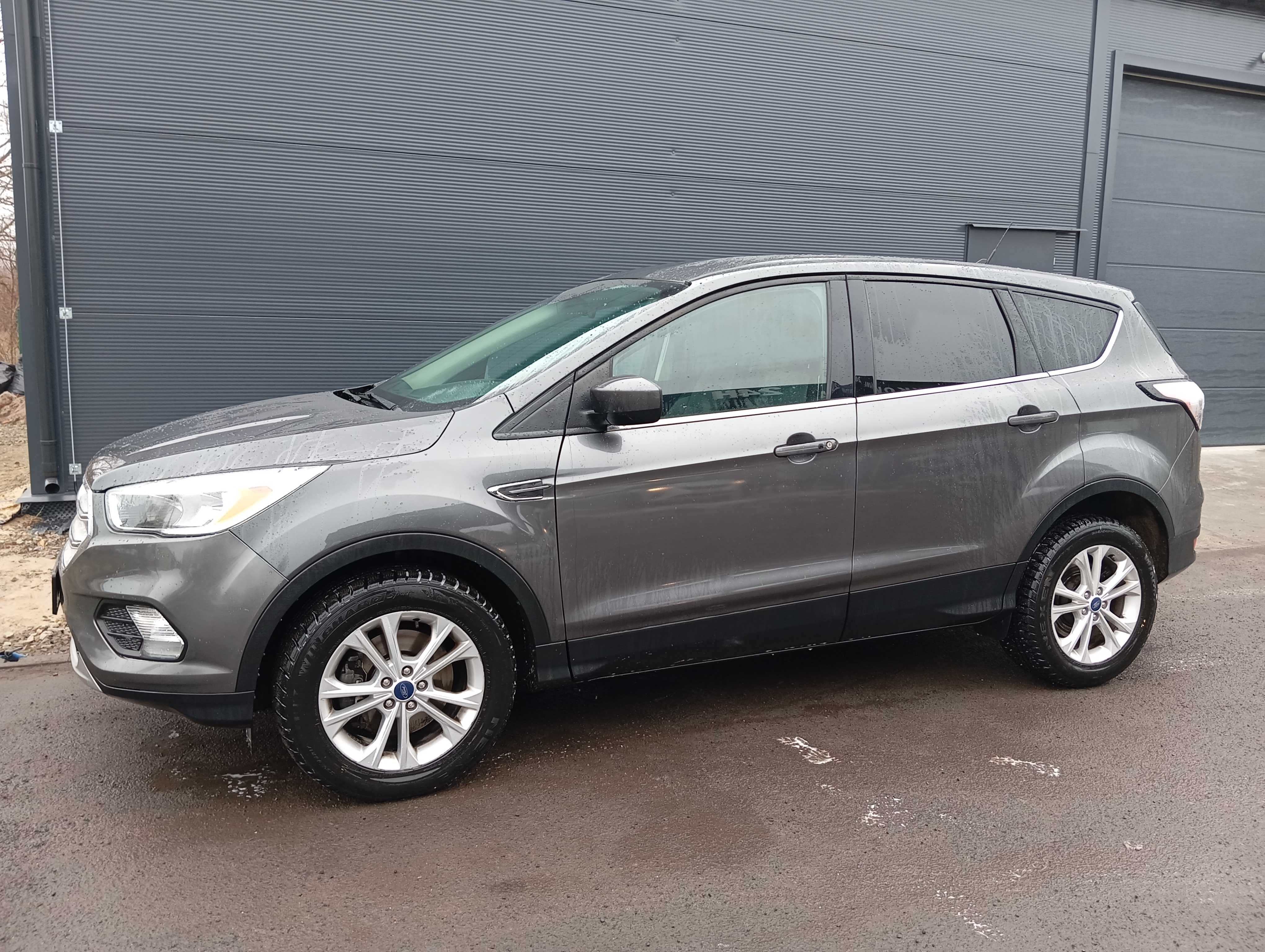 Ford Escape 2019r. 1.5 ecoboost