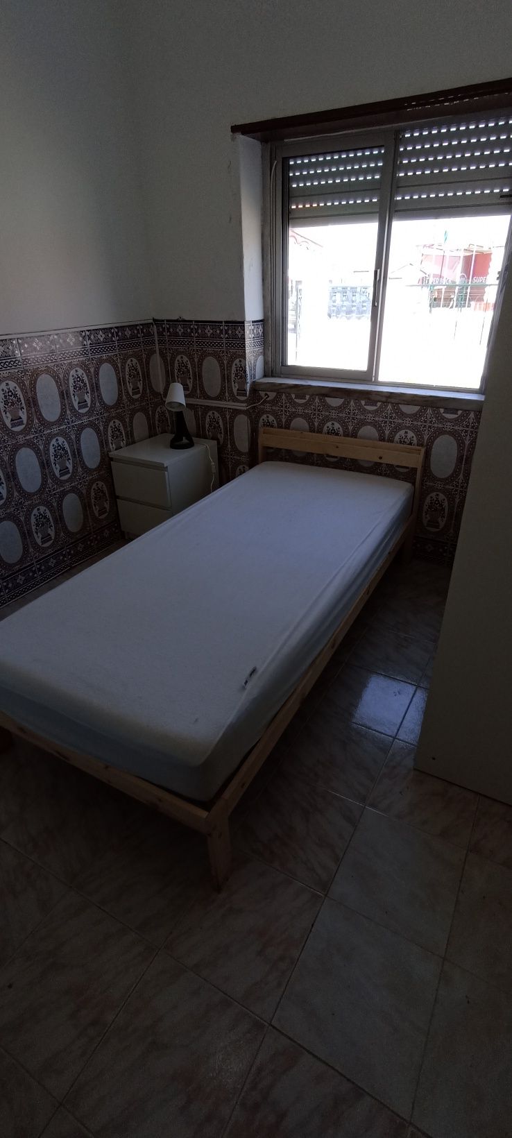 Quarto para arrendar