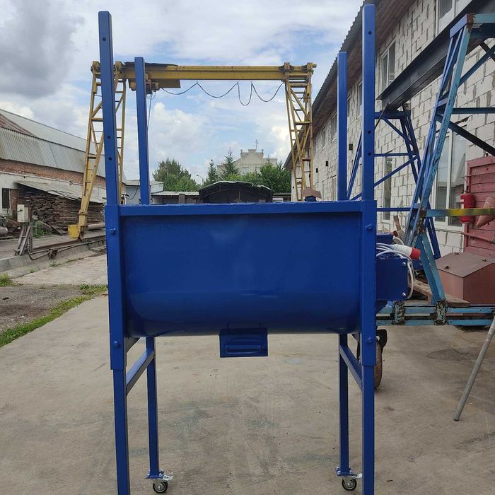 Кормозмішувач 400 літрів, сухих та вологих сумішей