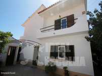 Moradia 1900€ Fernão Ferro.
--Arrendamento --1900 €