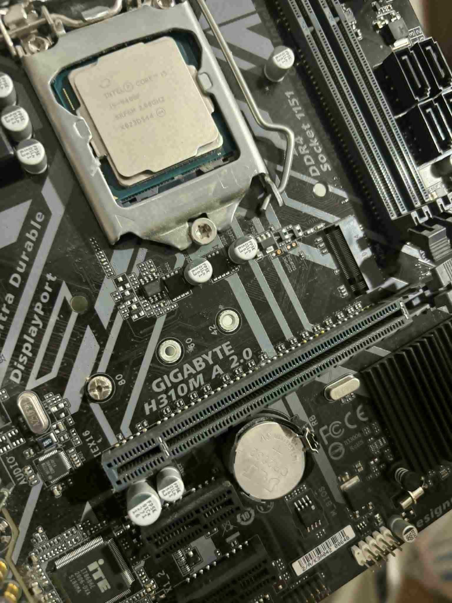 Płyta główna Gigabyte H310M A 2.0 + Procesor