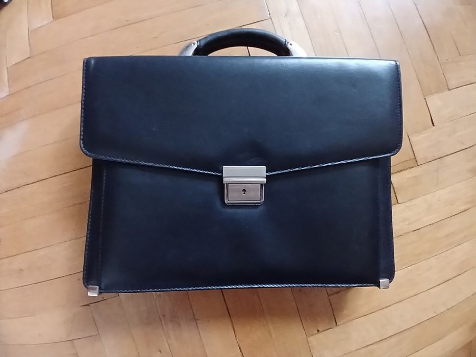 Продам мужской портфель Canpel