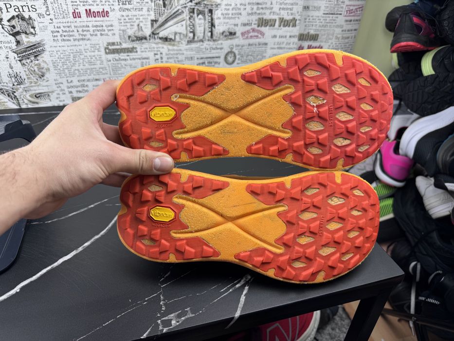 Оригінал Розмір 42.5 Кросівки Hoka One One Tecton X / Взуття