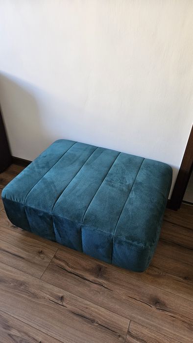 Pufa / podnóżek zieleń butelkowa