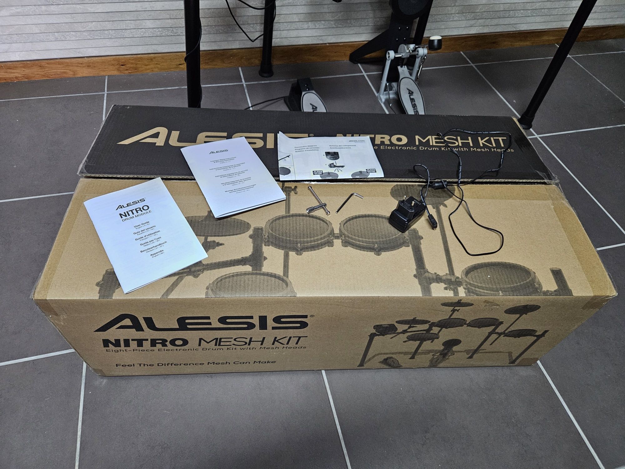 Bateria eléctrica Alesis Nitro Mesh kit