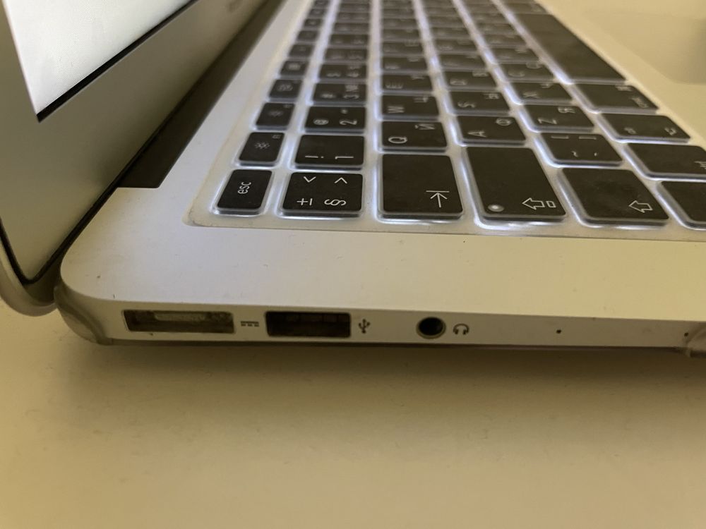 MacBook Air 13 early 2014