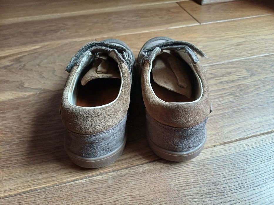 Sprzedam buty dziecięce Mrugała rozmiar 28