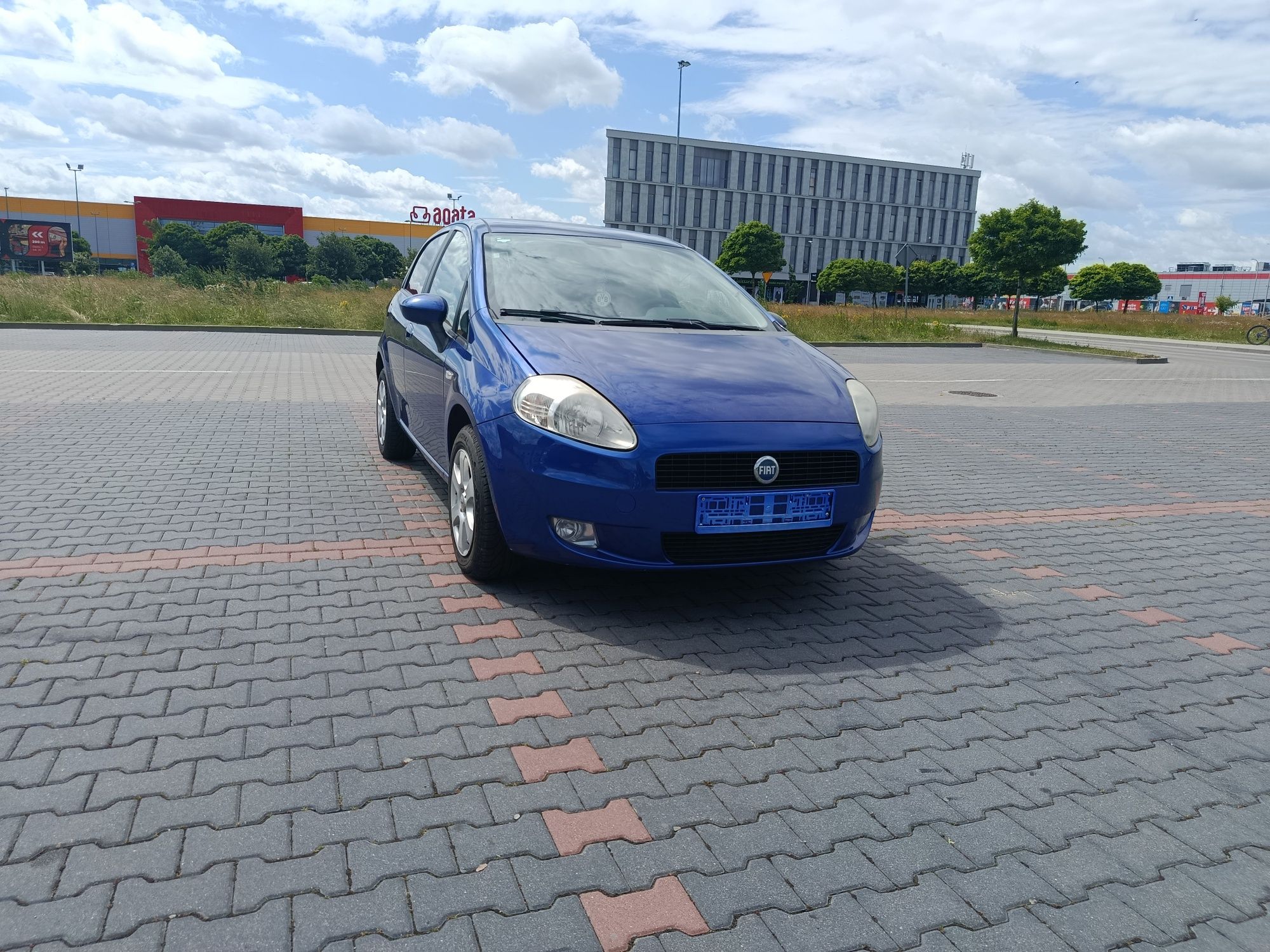 Fiat Grande Punto 1,4 16v 95 KM z Niemiec 6 biegow- klima