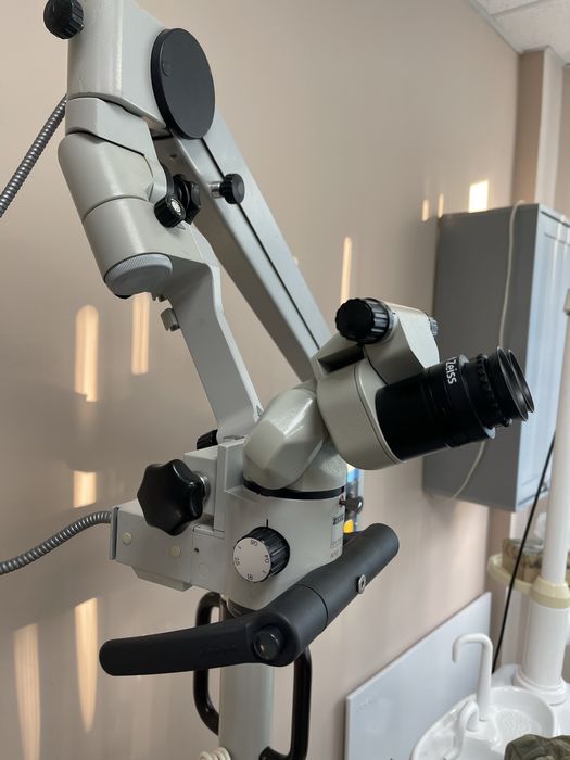 Мікроскоп стоматологічний  Zeiss opmi  Möller