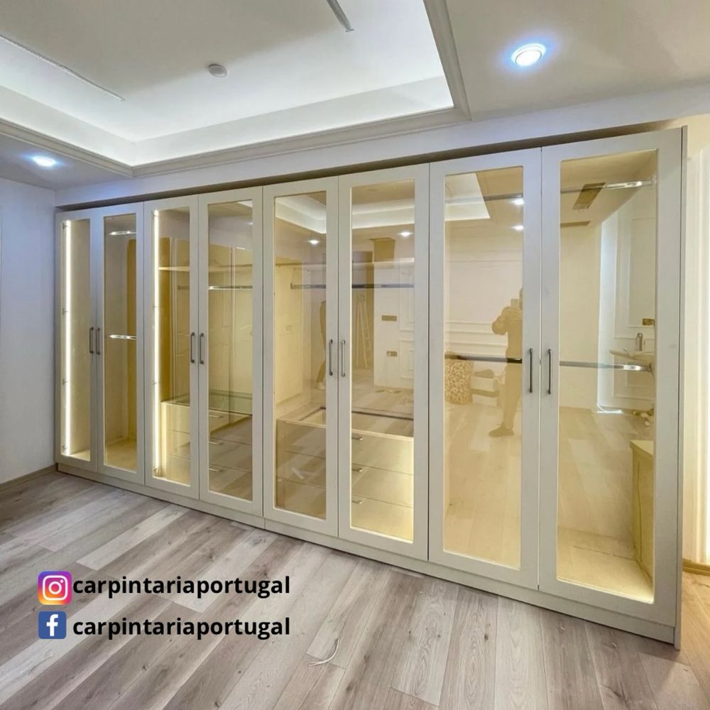 Roupeiros e closets modernos (por orçamento)