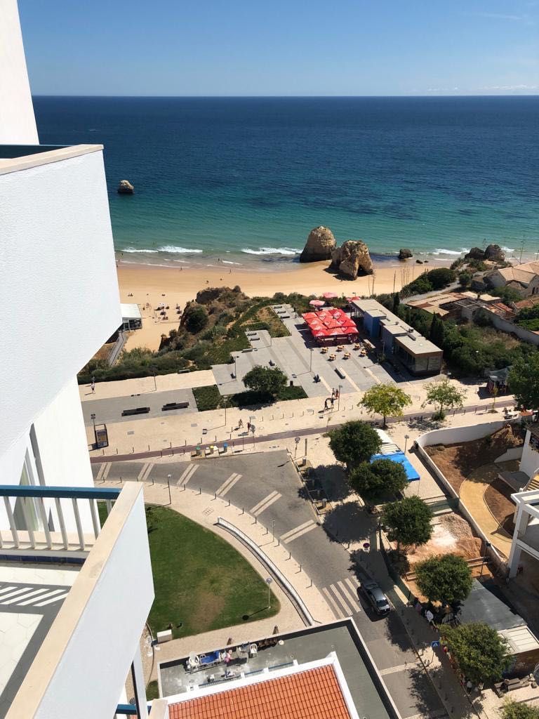 T1 na praia da Rocha 1° Linha, edificio concorde